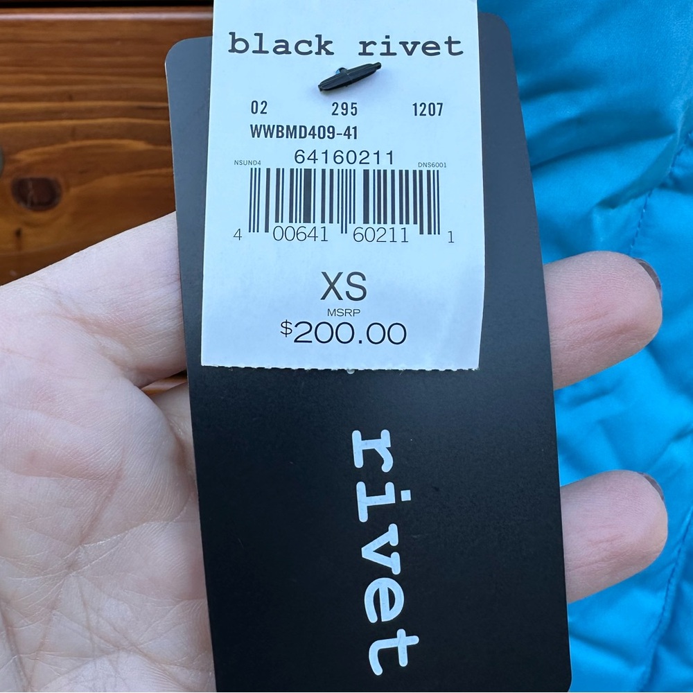NWT woman’s black rivet vest